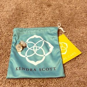 KENDRA SCOTT STUD EARRINGS